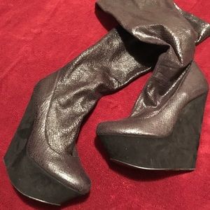 Sexy brown wedge boot....